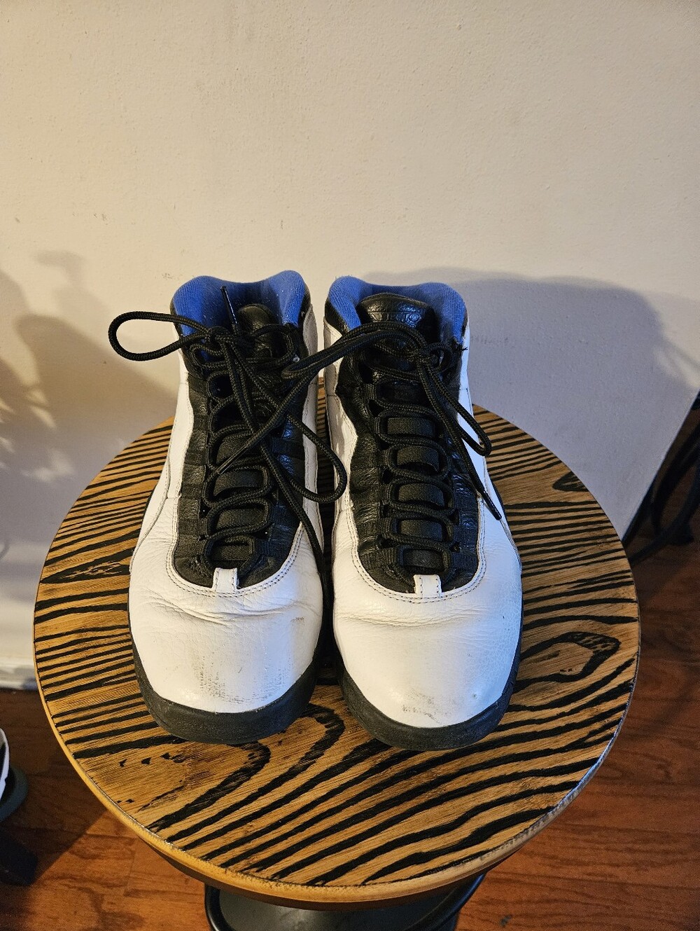 NIKE AIR JORDAN 10 RETRO SHOES